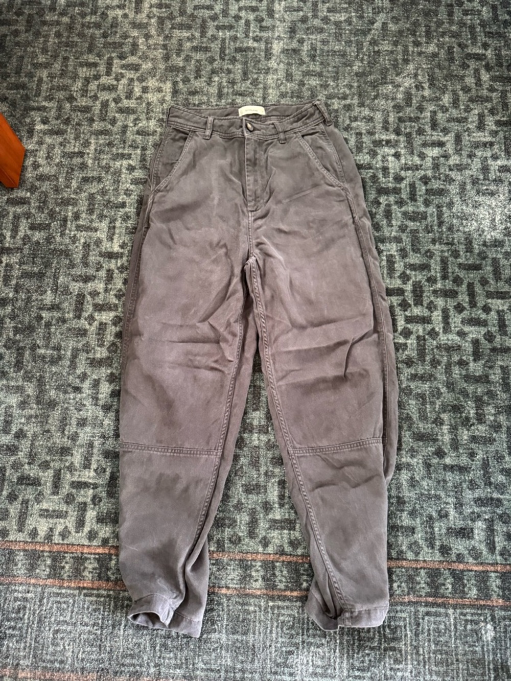 Everlane Women’s Washed Gray High-Rise Chino Tapered Pants